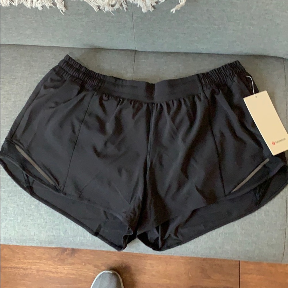Brand new lulu lemonshorts